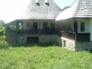 Județul Vâlcea: modernizarea infrastructurii rutiere din comuna Bujoreni.