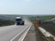 Variantă care va asigura devierea traficului greu și de tranzit în afara localităților Slobozia Mare și Giurgiulești. Restricțiile din șantier sunt încălcate de mulți conducători auto și crează dificultăți