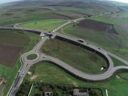 R. Moldova: astăzi a avut loc recepția finală a lucrărilor de construcție a Variantei de Ocolire Comrat. Drumul nou asigură participanților la trafic o deplasare mult mai rapidă și mai sigură spre zona de sud a țării.
