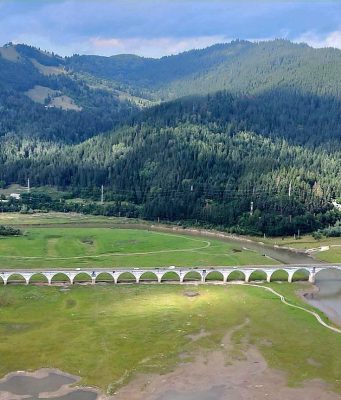 5 august – Ziua drumarilor din România. Drumurile bine făcute nu vorbesc, dar oamenii știu să vadă când munca e făcută cu suflet și cu rost.