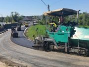 R. Moldova: pe mai multe sectoare de drumuri regionale din 𝐧𝐨𝐫𝐝𝐮𝐥, 𝐬𝐮𝐝𝐮𝐥 𝐬̦𝐢 𝐜𝐞𝐧𝐭𝐫𝐮𝐥 𝐭̦𝐚̆𝐫𝐢𝐢, au demarat lucrările de reparație a îmbrăcămintei asfaltice