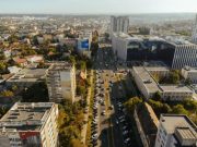 Primăria Municipiului Timișoara începe amenajarea culoarului verde pentru autobuze pe Bulevardul Take Ionescu.