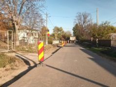 Județul Vrancea: au demarat lucrările de ranforsare și modernizare a drumurilor comunale din localitatea Obrejița.