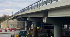 Continuă lucrările de reparații la infrastructura pasajului de pe autostrada A1, Ciorogârla.