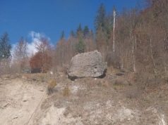 ATENȚIE – Trafic închis pe DN15 pentru detonarea unei stânci periculoase!