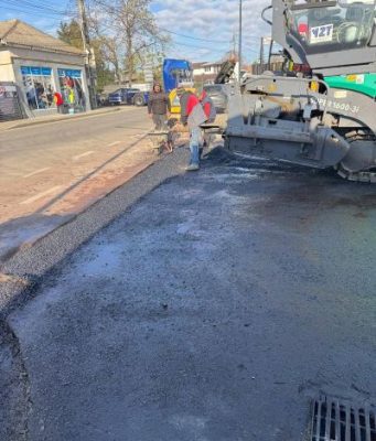 Covoare asfaltice noi pe străzile Cernei și prof. C. Stere, din municipiul Focșani