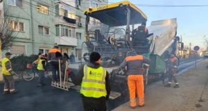 Colindătorii din municipiul Roman vor circula în acest an pe străzi modernizate și excelent iluminate!