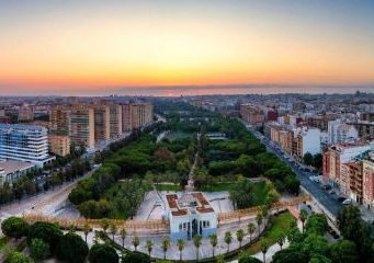 Valencia: vocea cetățenilor în transformarea albiei vechi a râului Turia în parcul Jardín del Turia. Vor reuși și românii să impună proiectele civice?
