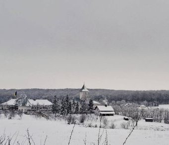 Județul Botoșani: drumul care asigură accesul către Mănăstirea Gorovei urmează să fie asfaltat.