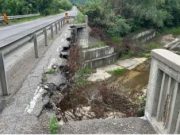Județul Suceava: reparații capitale la poduri de pe DN 2E – unul pe DN 2E, în comuna Cacica, și unul de pe DN 17A, la Vatra Moldoviței