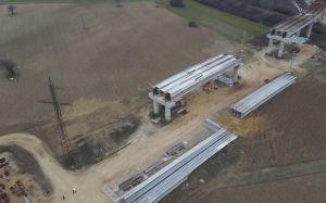 Situația la zi a Variantei de Ocolire Sud Craiova, proiect derulat de DRDP Craiova. Grinzile montate anterior la un pasaj CF nu sunt conforme și vor trebui înlocuite!