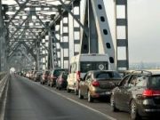 În perioada sărbătorilor de Paște traficul pe Podul Giurgiu – Ruse va fi liber pe ambele sensuri!