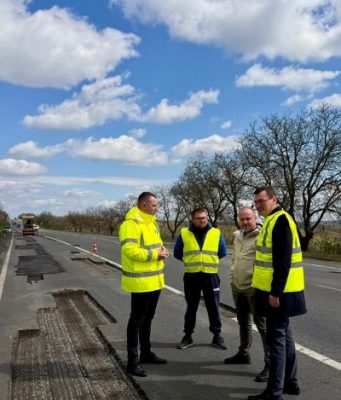 Conducerea AND a inspectat mai multe sectoare ale drumului național R3 Chișinău – Hîncești – Cimișlia – Basarabeasca – frontiera cu Ucraina.