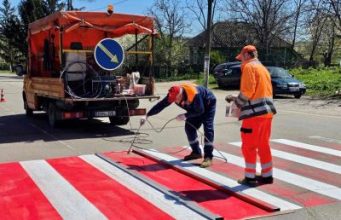 Lucrările de întreținere continuă pe 40 de sectoare ale drumurilor naționale din Republica Moldova