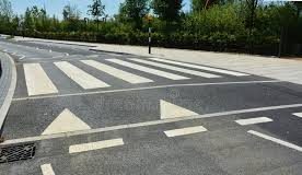 Denivelări artificiale la trecerile de pietoni amplasate pentru siguranța pietonilor din comuna Miroslava