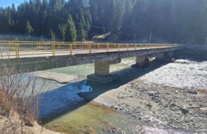 CJ Neamț reface podul afectat de inundații de la Borca!