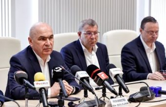 Astăzi au fost semnate contractele pentru proiectarea și execuția tronsonului de autostradă dintre Pașcani și Suceava, al A7