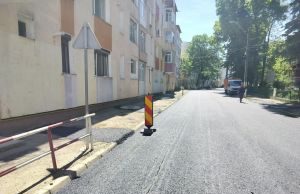 Au fost complet asfaltate și străzile Tineretului și Mihai Eminescu din municipiul Roman