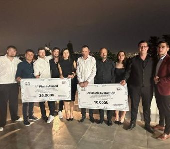 Concursul internațional de poduri desfășurat la Universitatea Bogazici din Istanbul a fost câștigat de studenții ieșeni de la Universitatea Tehnică. Ei sunt membri ai Asociației de Drumuri și Poduri România
