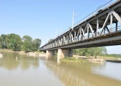 A fost emisă Autorizația de Construcție și încep lucrările la construcţia noului pod rutier de la Cosmești