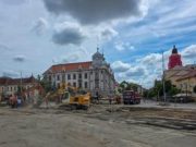 În municipiul Oradea, pe axa Magheru – Republicii, șantierul este vizibil la nivelul întregului bulevard.