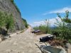 Pe autostrada A1, la Șoimuș (HD), în zona „Dealului Liliecilor”, se desfășoară lucrări de întreținere a plaselor de protecție montate pe versant.