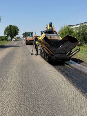 Covor asfaltic nou de la Beregsău Mare spre Săcălaz, pe DN 59A!