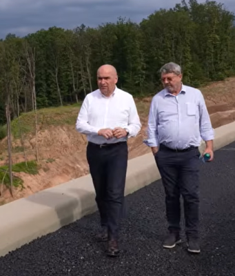 Special: Ilie Bolojan și Dorinel Umbrărescu, pe șantierul Autostrăzii Transilvania. Secțiunea Nădășelu – Topa Mică – Poarta Sălajului se apropie de deschidere!