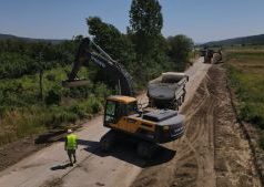 Județul Mehedinți: au început lucrările de modernizare a drumului județean DJ 671E, pe tronsonul Pârvulești – Căzănești