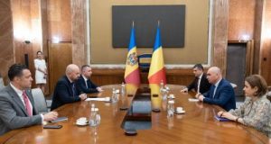 AUTOSTRADA ,,UNIRII” TRECE PRUTUL. Semnarea Acordului pentru proiectarea și execuția tronsonului 4 al Autostrăzii Unirii – A8 prevede primii 5 km de autostradă în Republica Moldova