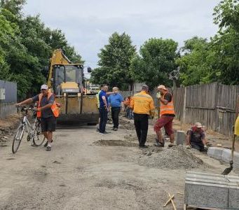 Municipiul Bârlad accelerează modernizarea infrastructurii stradale. Lucrări simultane pe străzile Ion Neculce, Păcii și Elena Doamna