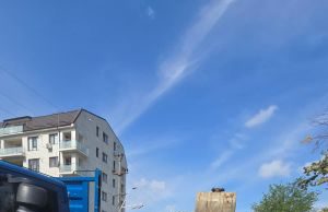 Continuă reparaţiile suprafețelor carosabile afectate din municipiul Iași