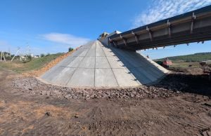 Se apropie de finalizare lucrările de reparație capitală a podului peste râul Răuțel, situat în raionul Fălești