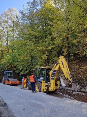 Județul Hunedoara: drumul spre Ținutul Pădurenilor intră în modernizare. Investiție de 31,6 milioane de lei pe DJ 687D