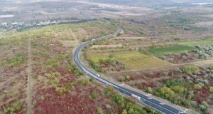 Au fost finalizate lucrările de întreținere periodică pe circa 22 km ai drumului R3, în raioanele Ialoveni și Hîncești
