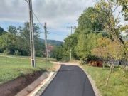 Județul Bihor: noi drumuri asfaltate în comuna Bratca. Investițiile în infrastructura rutieră continuă